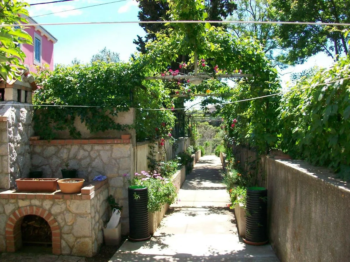Apartmani Rukonic Aleksandar Nerezine Croatia
