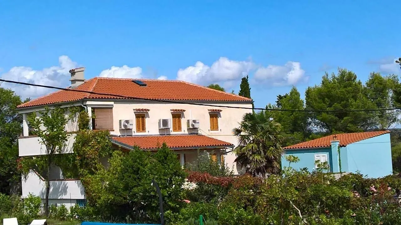 Apartmani Rukonic Aleksandar Nerezine 3*,  Croatia