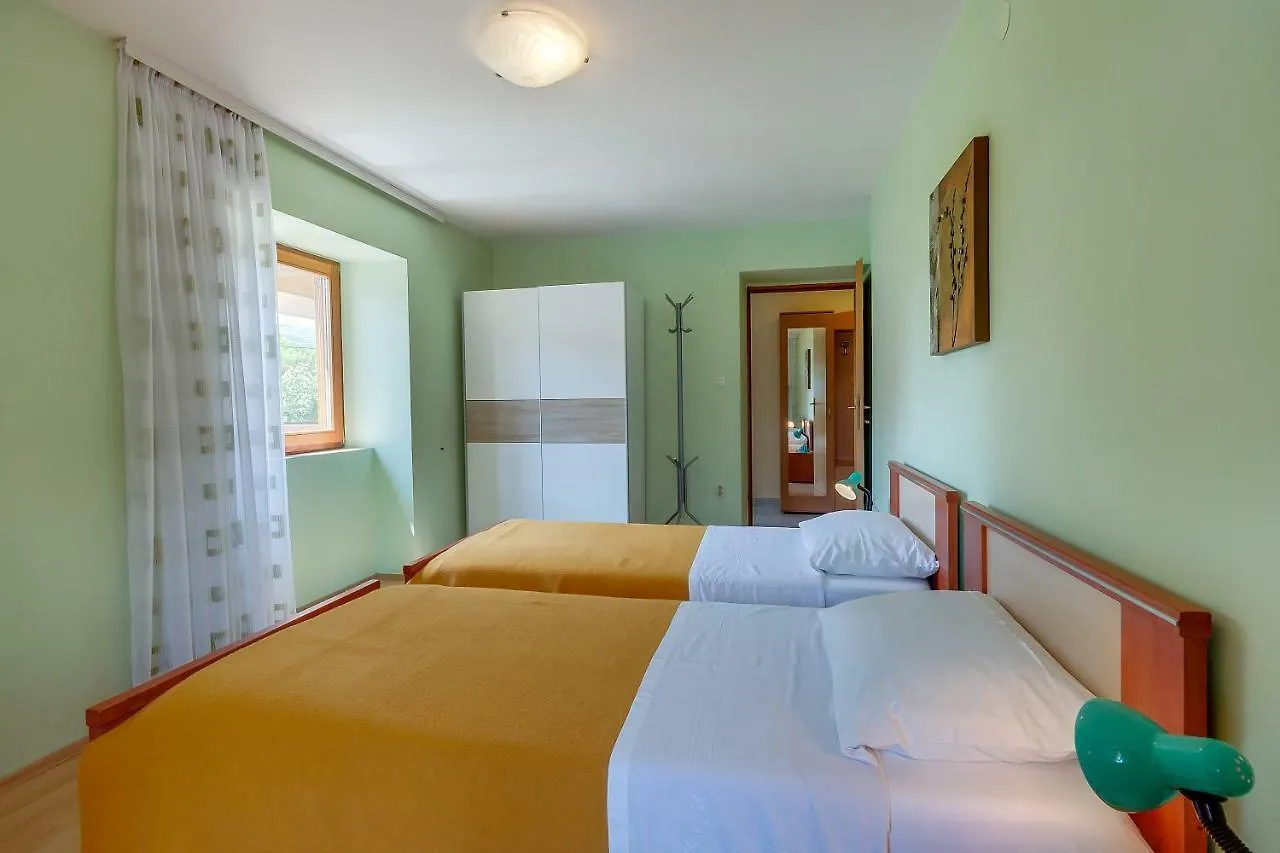 Apartmani Rukonic Aleksandar Nerezine 3*,