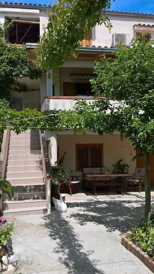 Apartmani Rukonic Aleksandar Nerezine 3*,  Croatia
