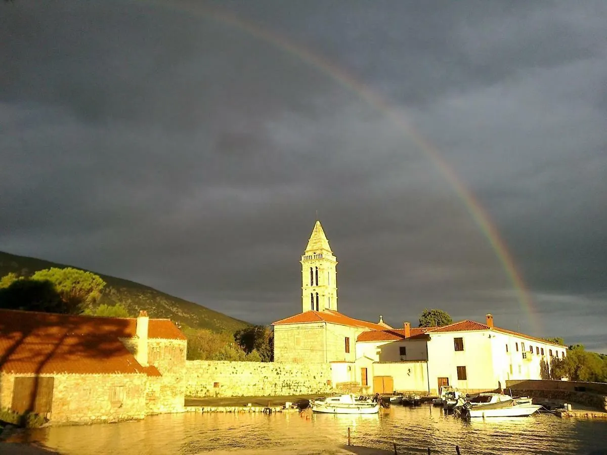 *** Guest house Apartmani Rukonic Aleksandar Nerezine Croatia